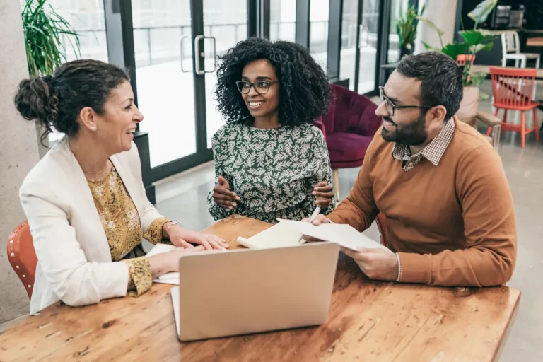 How to Choose the Right Life Insurance Policy at Any Age